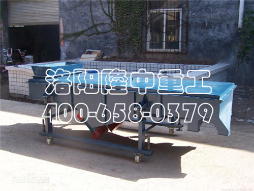 直线振动（dòng）筛